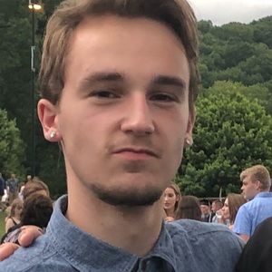 Meet your Posher, Alex